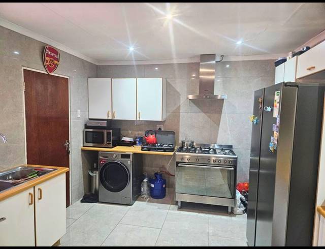 2 BEDROOM HOUSE FOR SALE IN TERENURE